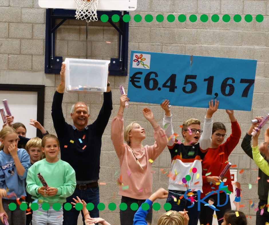 Met de tongen op hun schoenen, zo hard hebben alle kinderen gelopen
